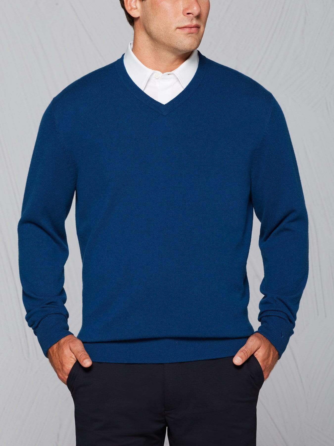 Men's Tour Authentic Cashmere V-Neck Sweater